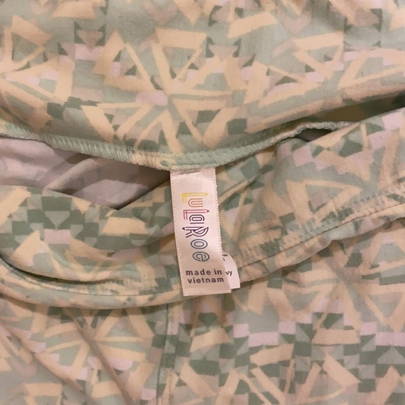 Lularoe - Picture 3 of 4